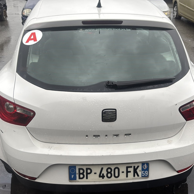 SEAT IBIZA 4 PHASE 1 1.2i - 12V Photo n°5