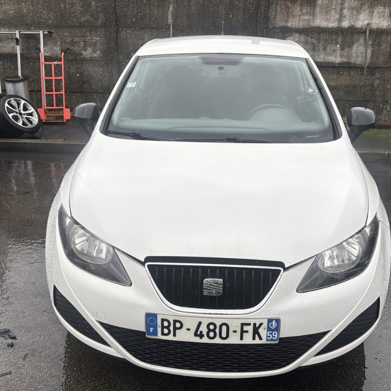SEAT IBIZA 4 PHASE 1 1.2i - 12V Photo n°8