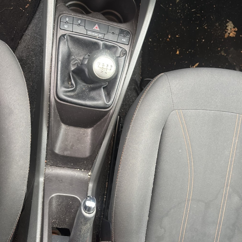 SEAT IBIZA 4 PHASE 1 1.2i - 12V Photo n°17