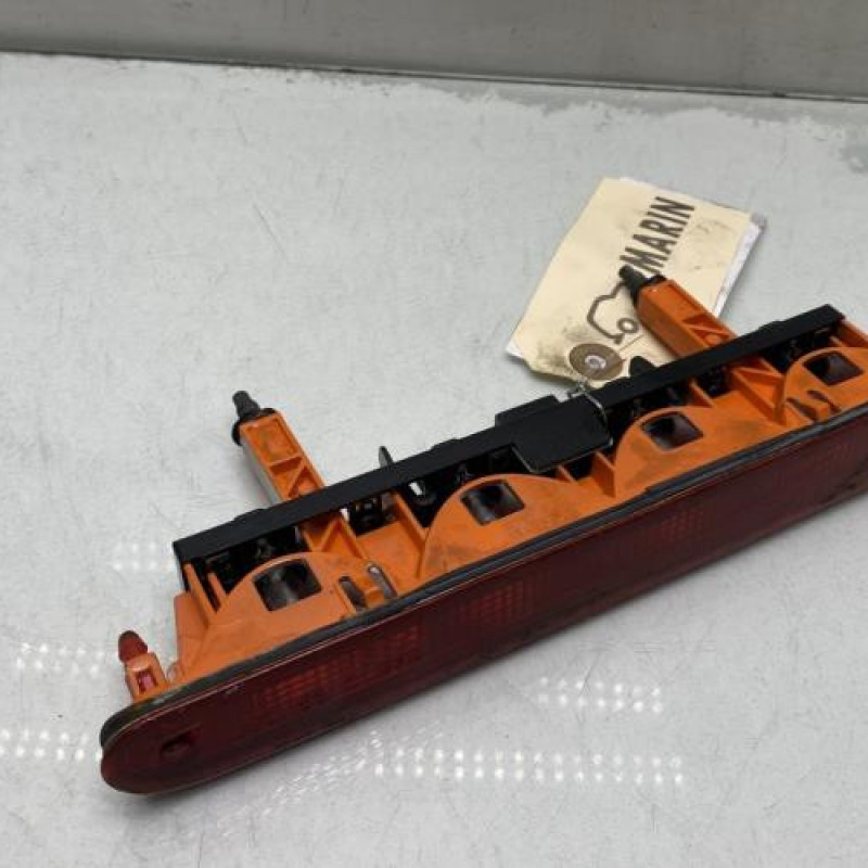 Feu arriere stop central PEUGEOT 307 Photo n°4