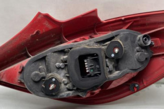 Feu arriere principal gauche (feux) OPEL CORSA D