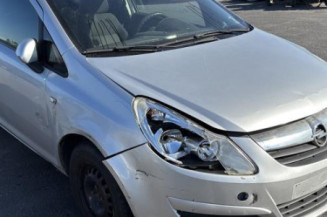 Feu arriere principal gauche (feux) OPEL CORSA D