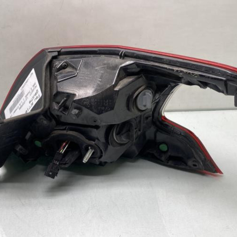 Feu arriere principal gauche (feux) PEUGEOT 308 2 Photo n°2