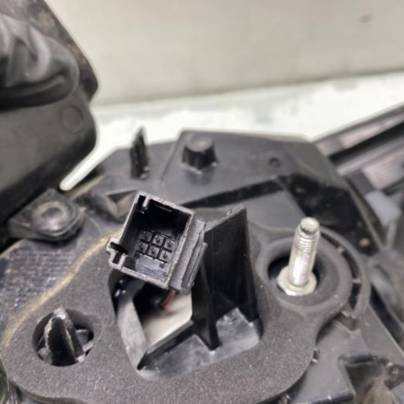 Feu arriere principal gauche (feux) PEUGEOT 308 2 Photo n°3