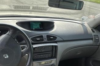 Aile avant gauche RENAULT LAGUNA 2