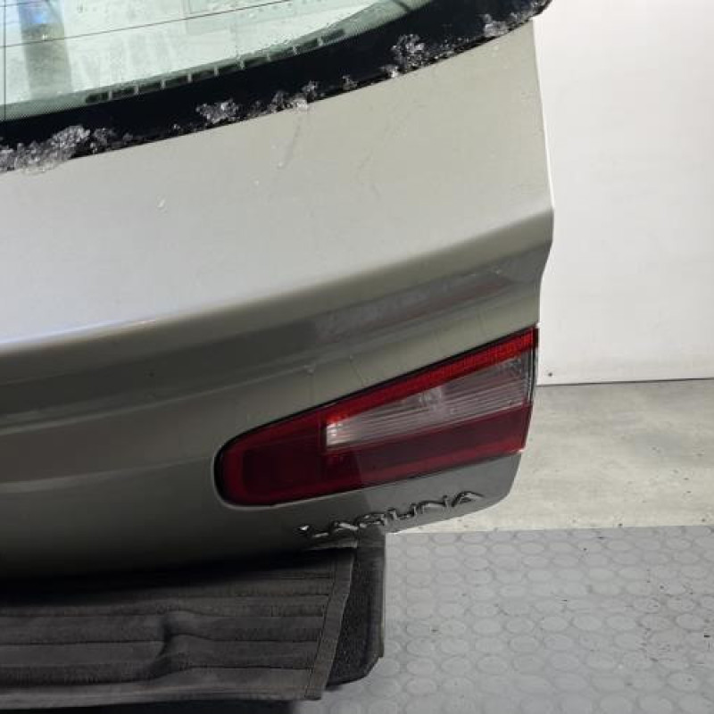 Malle/Hayon arriere RENAULT LAGUNA 2 Photo n°7