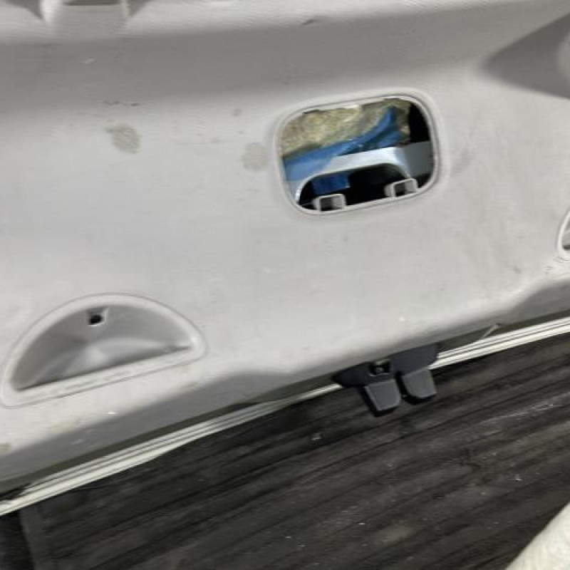 Malle/Hayon arriere RENAULT LAGUNA 2 Photo n°12