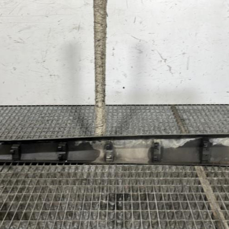 Baguette de porte avant droite RENAULT MEGANE 3 Photo n°4