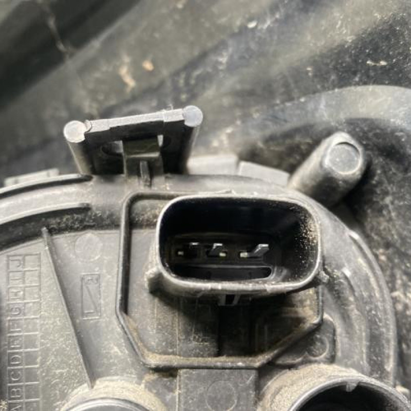 Feu arriere principal gauche (feux) OPEL CORSA E Photo n°3