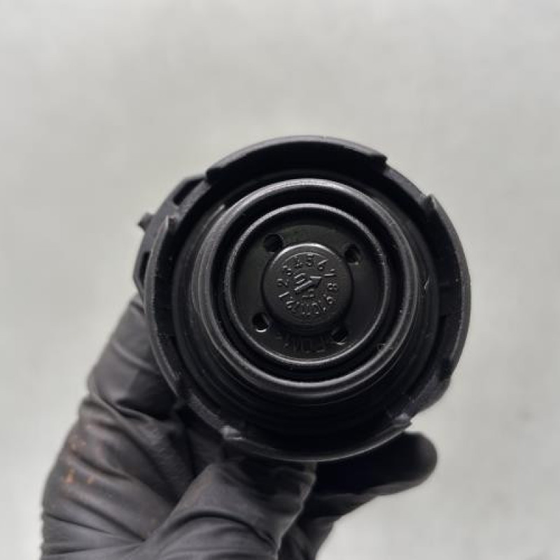 Bouchon de carburant VOLKSWAGEN POLO 4 Photo n°2
