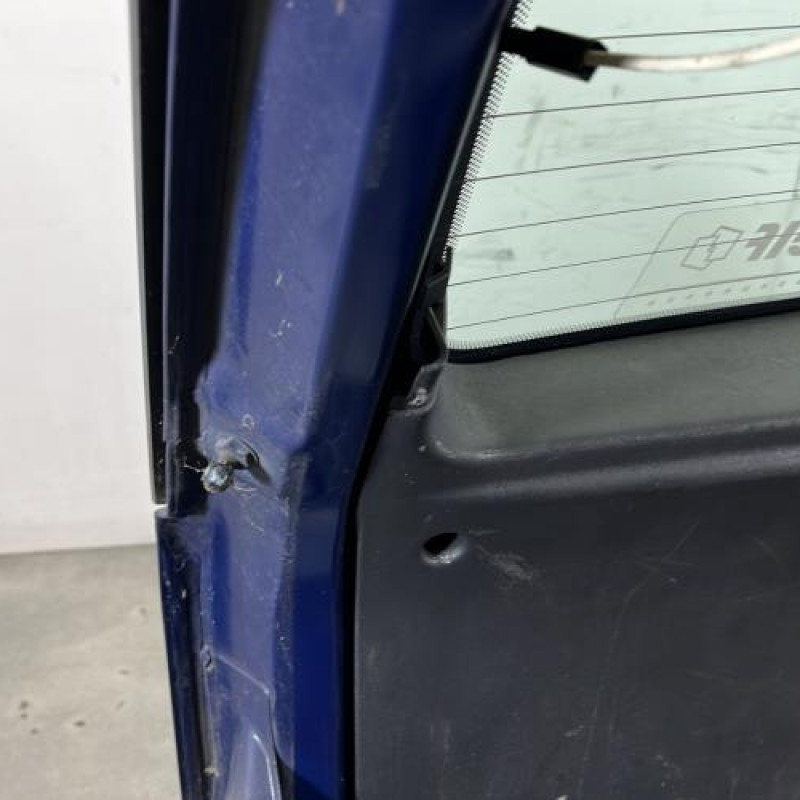 Malle/Hayon arriere RENAULT MEGANE 2 Photo n°9