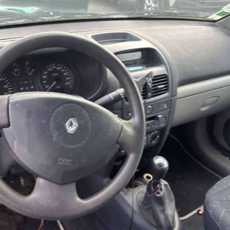 Aile avant droit RENAULT CLIO 2 Photo n°17