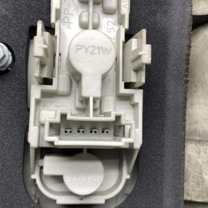 Feu arriere principal gauche (feux) MERCEDES CLASSE B 245 Photo n°3