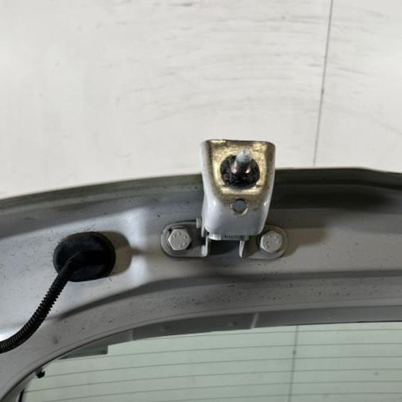 Malle/Hayon arriere CITROEN C3 3 Photo n°6