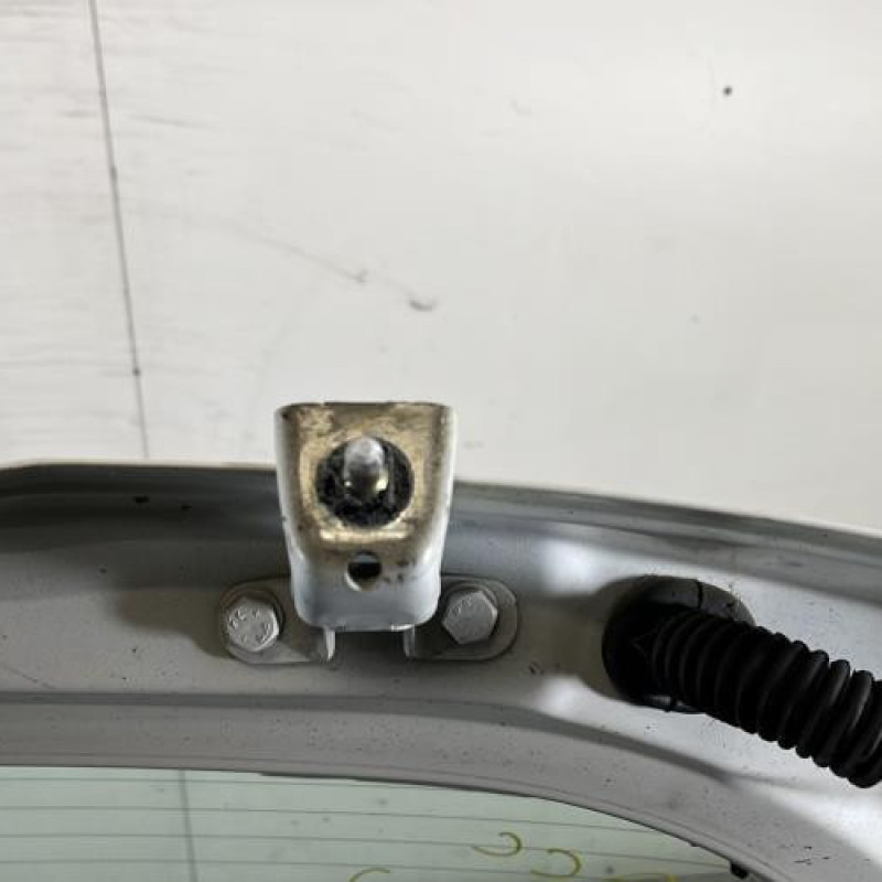 Malle/Hayon arriere CITROEN C3 3 Photo n°7