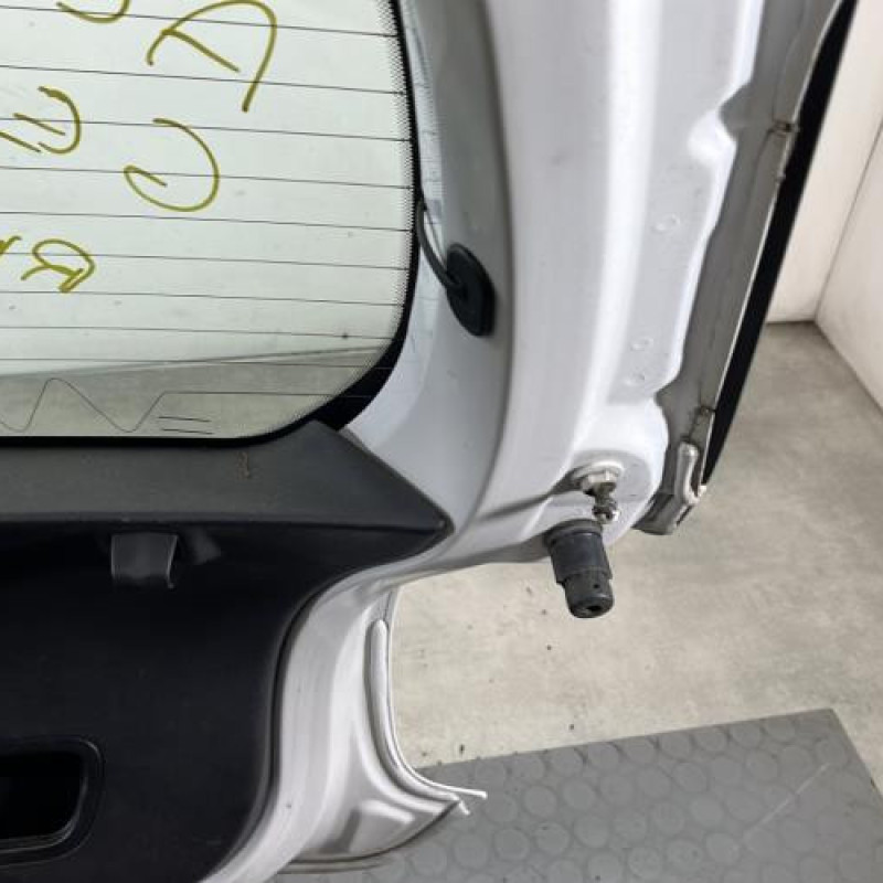 Malle/Hayon arriere CITROEN C3 3 Photo n°8