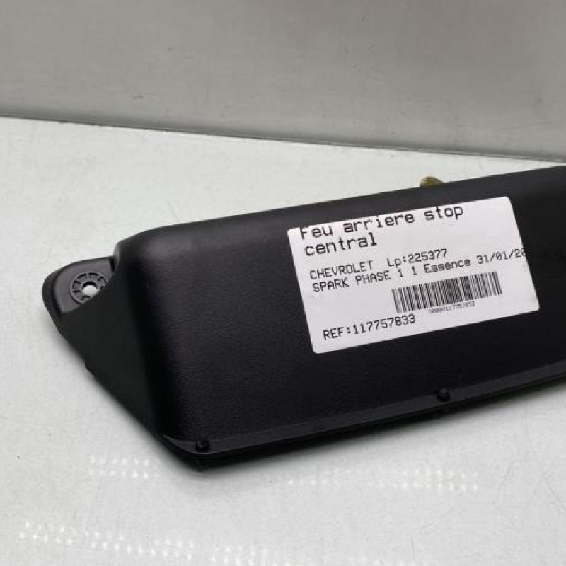 Feu arriere stop central CHEVROLET SPARK Photo n°4