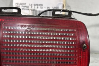 Feu de recul droit PEUGEOT 205 Photo n°1
