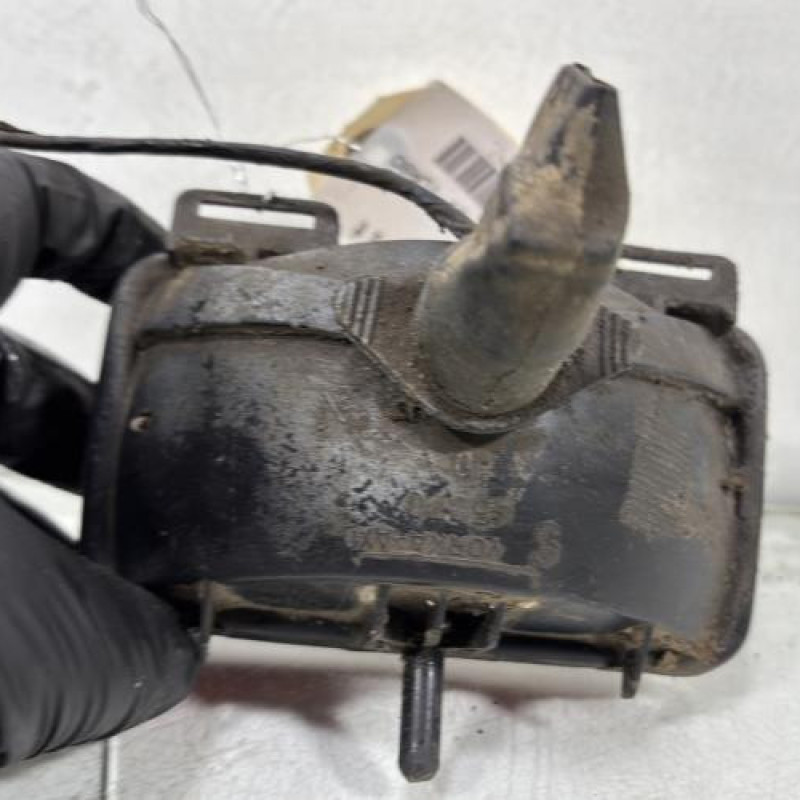 Feu de recul droit PEUGEOT 205 Photo n°2