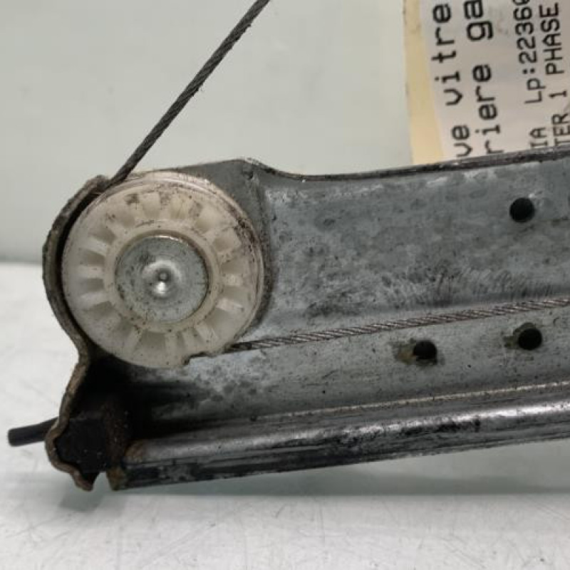 Leve vitre mecanique arriere gauche DACIA DUSTER 1 Photo n°2