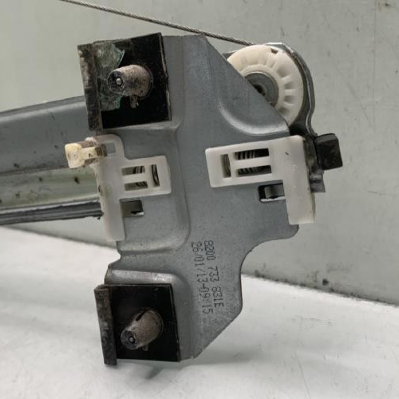 Leve vitre mecanique arriere gauche DACIA DUSTER 1 Photo n°4