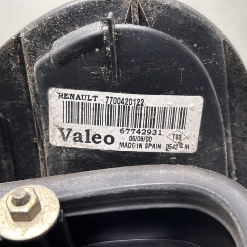 Feu arriere principal gauche (feux) RENAULT LAGUNA 1 Photo n°4