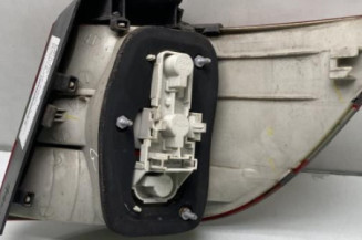 Feu arriere principal gauche (feux) MERCEDES CLASSE B 245