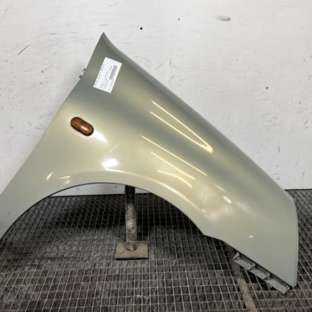 Aile avant droit RENAULT CLIO 2 Photo n°1