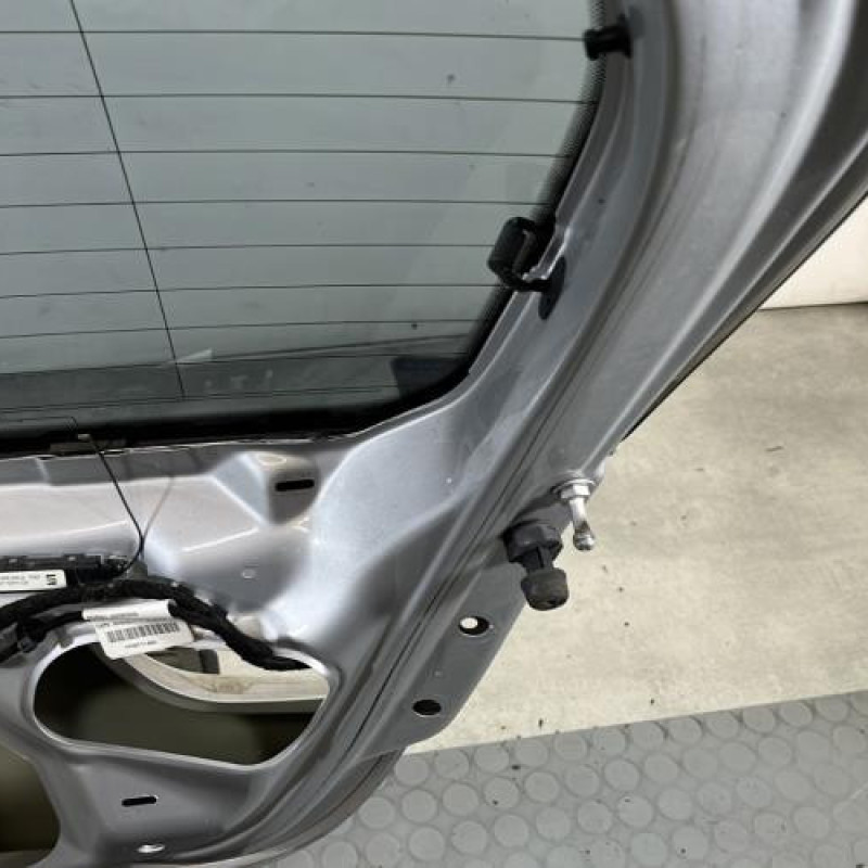 Malle/Hayon arriere SEAT LEON 2 Photo n°8