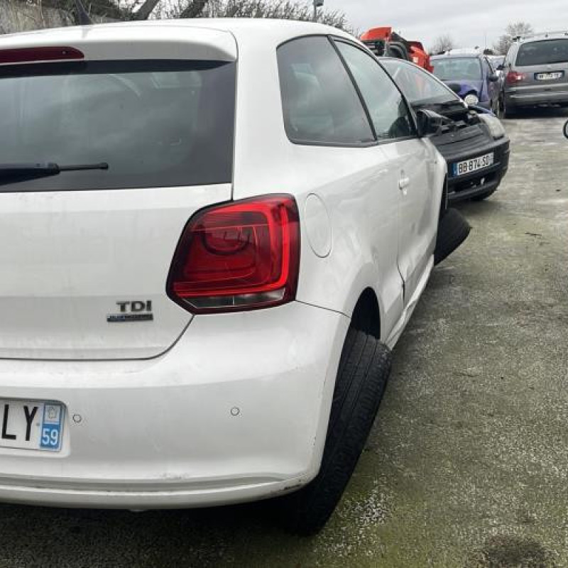 Actionneur verrou trappe d'essence VOLKSWAGEN POLO 5 Photo n°8