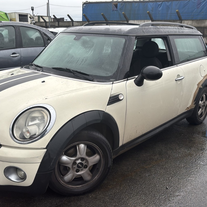 MINI MINI 2 R55 CLUBMAN PHASE 1 BREAK 1.6D - 16V TURBO COOPER D Photo n°1
