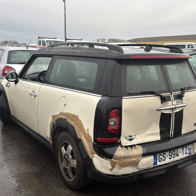 MINI MINI 2 R55 CLUBMAN PHASE 1 BREAK 1.6D - 16V TURBO COOPER D Photo n°4