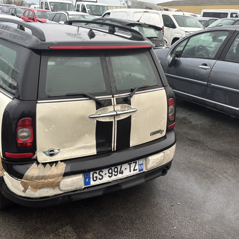 MINI MINI 2 R55 CLUBMAN PHASE 1 BREAK 1.6D - 16V TURBO COOPER D Photo n°5