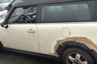 MINI MINI 2 R55 CLUBMAN PHASE 1 BREAK 1.6D - 16V TURBO COOPER D