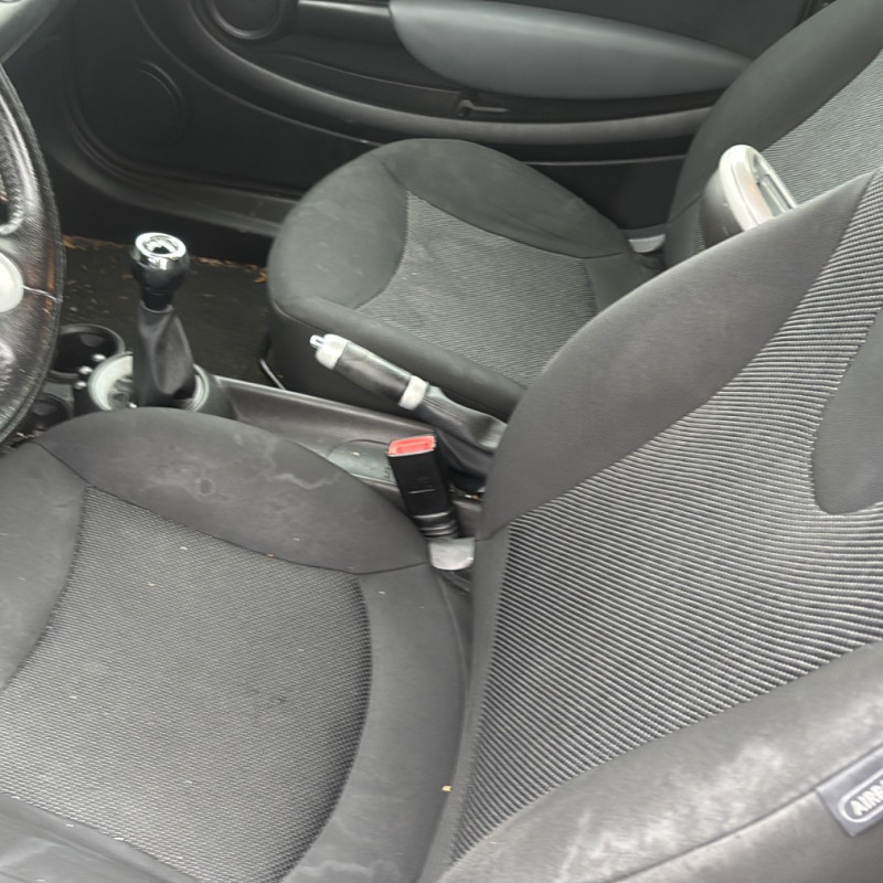 MINI MINI 2 R55 CLUBMAN PHASE 1 BREAK 1.6D - 16V TURBO COOPER D Photo n°10