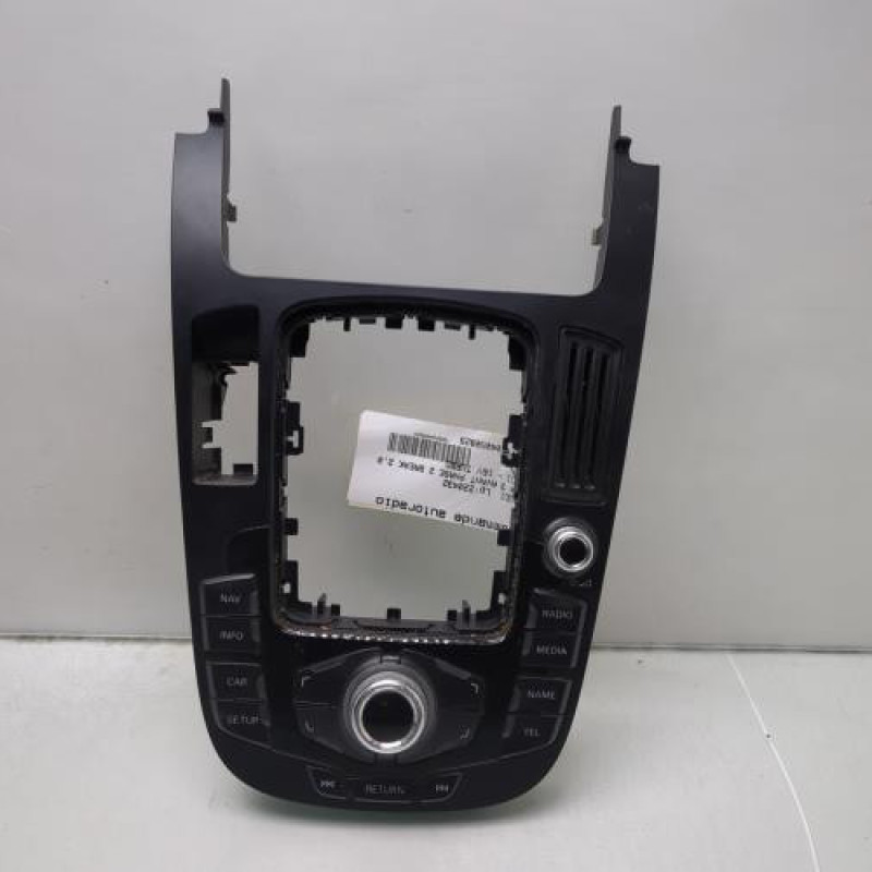 Commande autoradio AUDI A4 3 Photo n°1