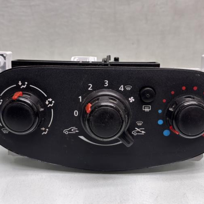 Commande chauffage DACIA SANDERO 2 Photo n°1