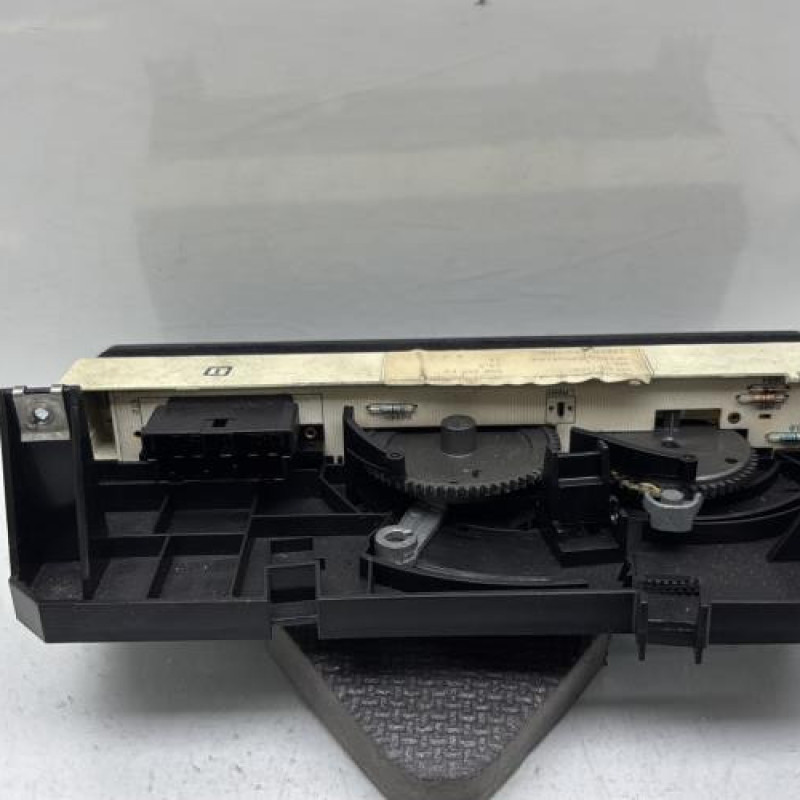 Commande chauffage PEUGEOT 405 Photo n°2