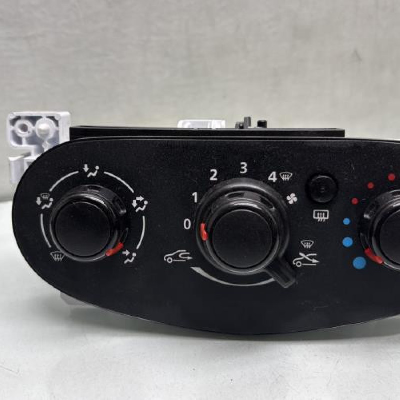 Commande chauffage DACIA SANDERO 2 Photo n°1