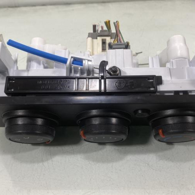 Commande chauffage DACIA SANDERO 3 Photo n°1