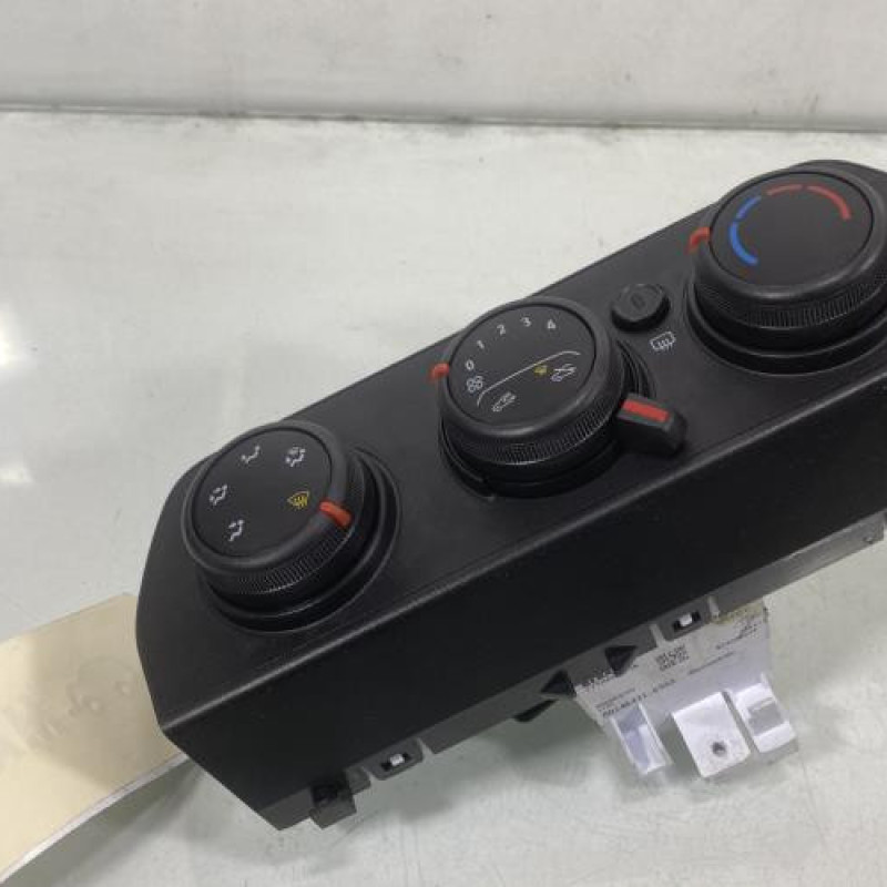 Commande chauffage DACIA SANDERO 3 Photo n°2