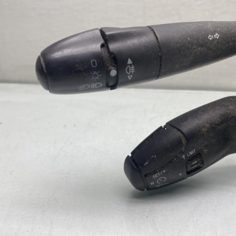 Com (Bloc Contacteur Tournant+Commodo Essuie Glace+Commodo Phare) PEUGEOT PARTNER 2 Photo n°3