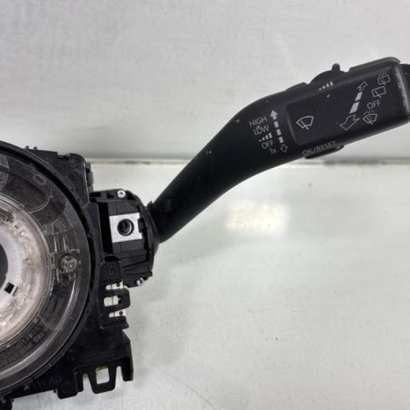 Com (Bloc Contacteur Tournant+Commodo Essuie Glace+Commodo Phare) VOLKSWAGEN GOLF 6 Photo n°3