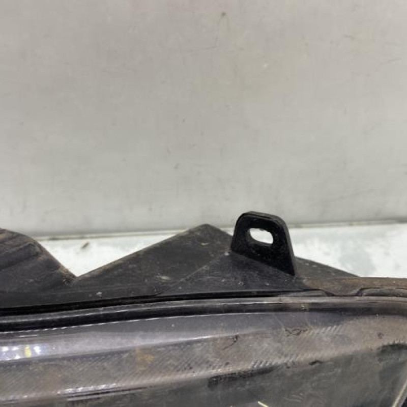 Feu diurne avant droit VOLKSWAGEN POLO 5 Photo n°3