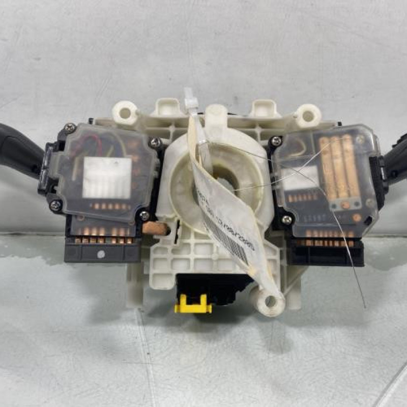 Com (Bloc Contacteur Tournant+Commodo Essuie Glace+Commodo Phare) HYUNDAI TUCSON 1 Photo n°2