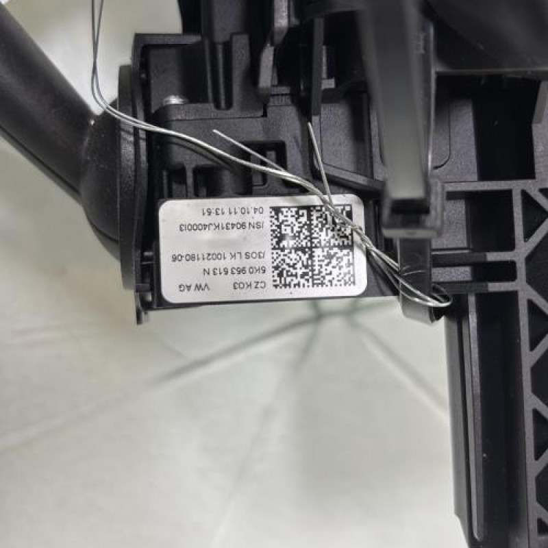 Com (Bloc Contacteur Tournant+Commodo Essuie Glace+Commodo Phare) VOLKSWAGEN GOLF 6 Photo n°5