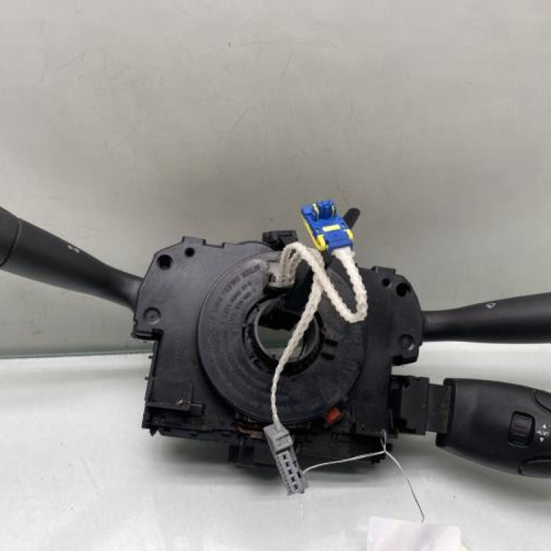 Com (Bloc Contacteur Tournant+Commodo Essuie Glace+Commodo Phare) PEUGEOT PARTNER 2 Photo n°1