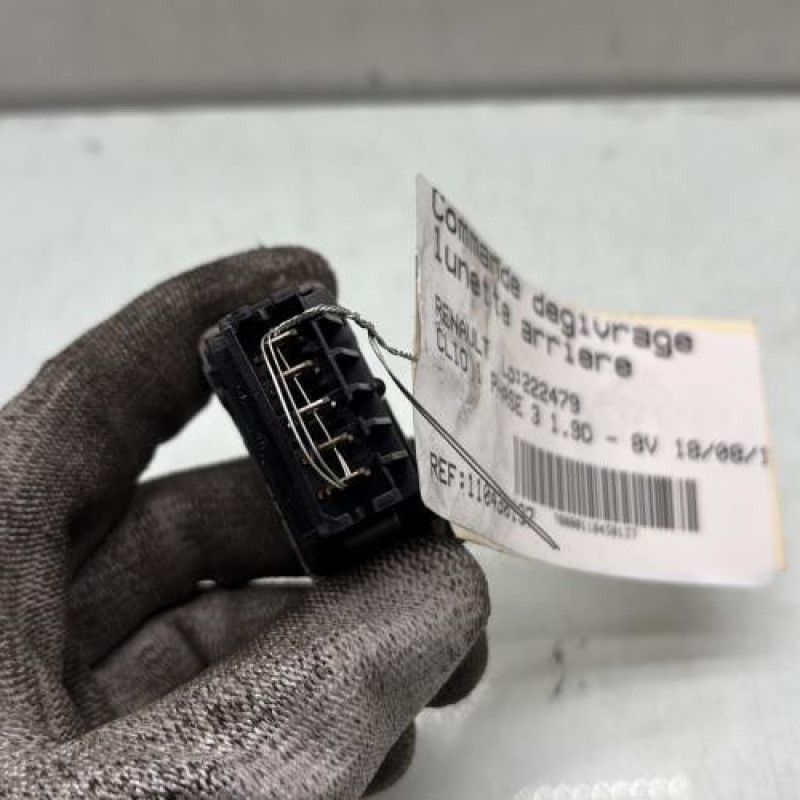 Commande degivrage lunette arriere RENAULT CLIO 1 Photo n°3
