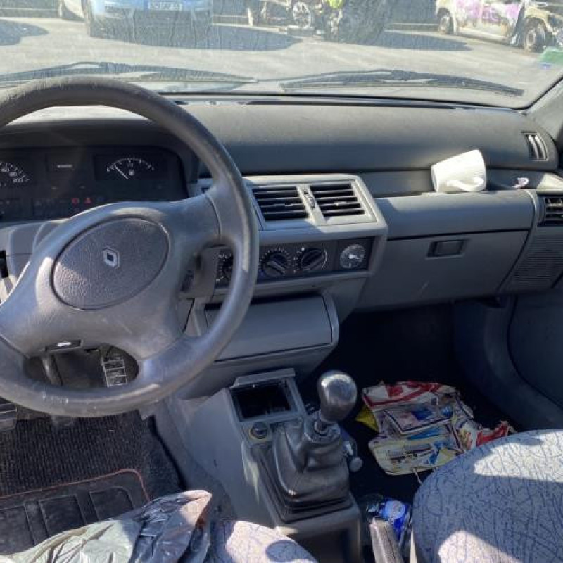 Commande degivrage lunette arriere RENAULT CLIO 1 Photo n°18