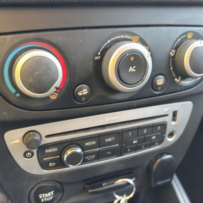 Commande GPS RENAULT MEGANE 3 Photo n°19